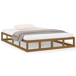 Foto van The living store houten bedframe - grenenhout - 205.5 x 125.5 x 28 cm - honingbruin - geschikt voor 120 x 200 cm matras