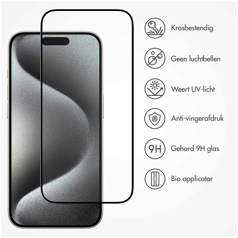 Foto van Accezz gehard glas full cover screenprotector met applicator iphone 15 smartphone screenprotector transparant