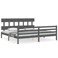 Foto van The living store bed frame - grenenhout - 205.5 x 205.5 x 81 cm - grijs