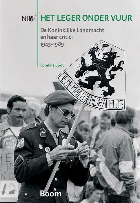 Foto van Het leger onder vuur - coreline boot - ebook (9789461276339)