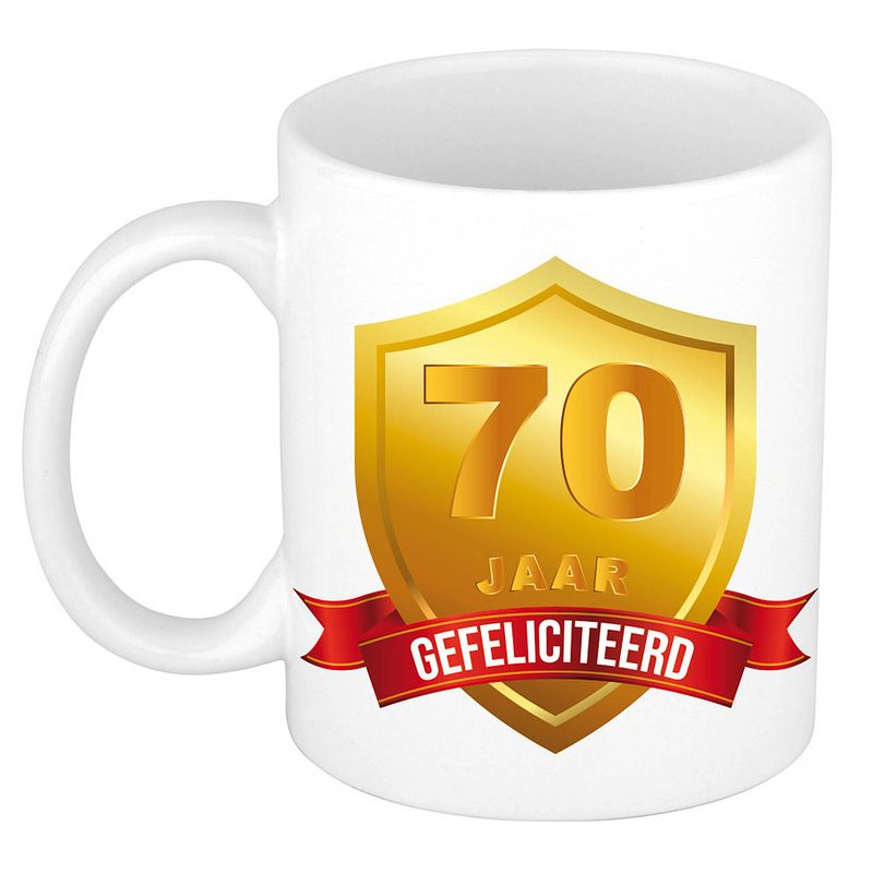 Foto van Gouden wapen 70 jaar mok / beker - verjaardag/ jubileum - cadeau 70 jaar getrouwd/huwelijksjubileum - feest mokken