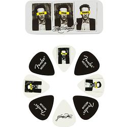 Foto van Fender joe strummer pick tin "know your rights" plectrumdoosje met acht medium plectra