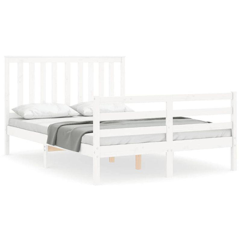 Foto van The living store bedframe massief grenenhout - 205.5 x 125.5 x 101 cm - wit