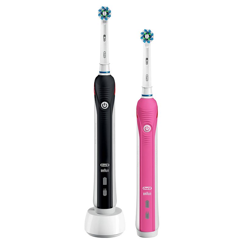 Foto van Oral-b elektrische tandenborstel pro 2 2950n duo zwart en roze - 2 poetsstanden