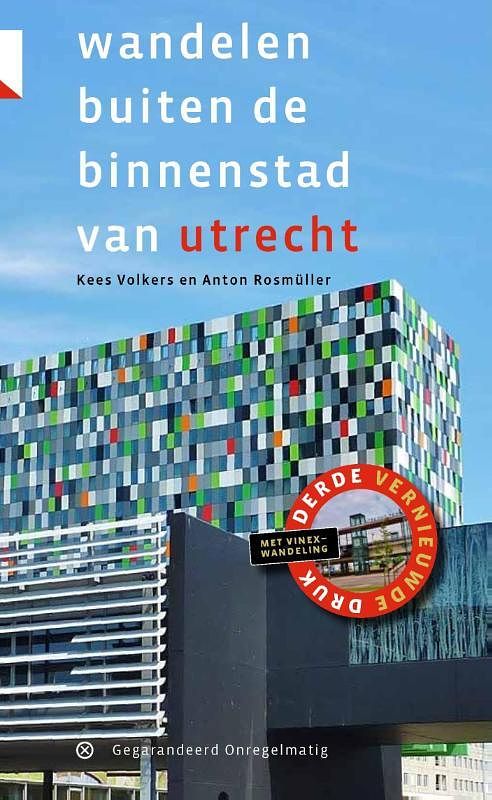 Foto van Wandelen buiten de binnenstad van utrecht - a. rosmüller, kees volkers - paperback (9789078641117)