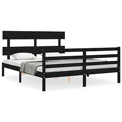 Foto van The living store massief grenenhouten bedframe - zwart - 205.5 x 155.5 x 81 cm - geschikt voor 150 x 200 cm matras -