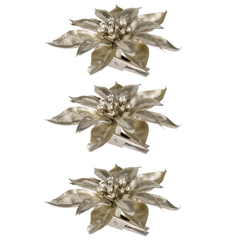 Foto van 3x stuks decoratie bloemen kerstster champagne glitter op clip 9 cm - kersthangers