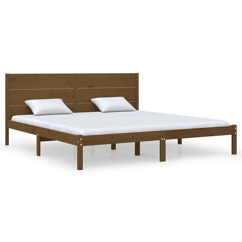 Foto van The living store massief grenenhouten bedframe - honingbruin - 205.5 x 185.5 x 100 cm - 180 x 200 cm matras