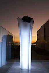 Foto van Demo vondom alma planter wit verlicht