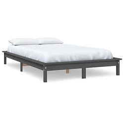 Foto van The living store houten bed - grijs - massief grenenhout - 212 x 171.5 x 26 cm - geschikt voor 160 x 200 cm matras