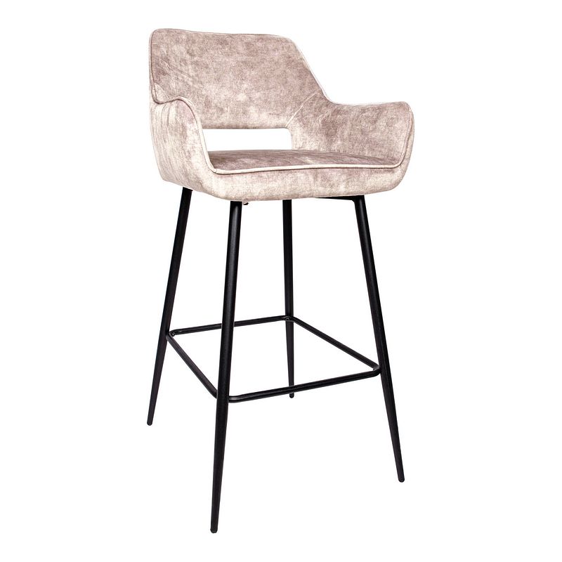 Foto van Ptmd fallon velvet khaki bar stool black metal leg kd