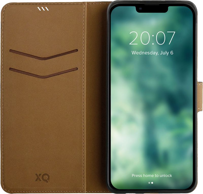 Foto van Xqisit wallet case apple iphone 14 book case zwart