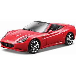 Foto van Auto bburago ferrari california t schaal 1:43