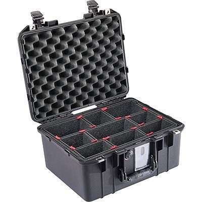 Foto van Peli 1507 air case 385 x 289 x 216 mm met trekpak