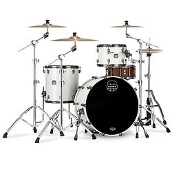 Foto van Mapex se446xhbpi saturn evo. hybrid rock powerhouse polar white 3d. shellset