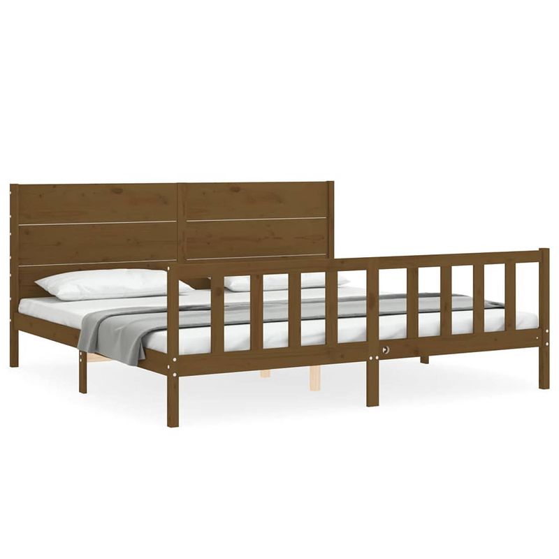 Foto van The living store massief grenen bedframe - 205.5 x 185.5 x 100 cm - honingbruin