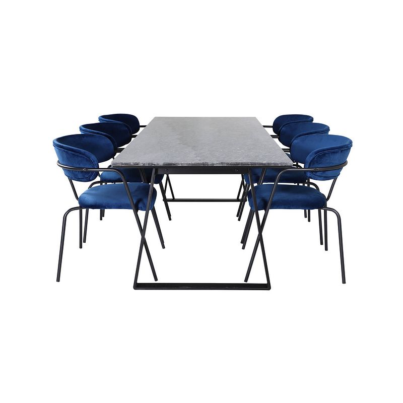 Foto van Estelleblbl eethoek eetkamertafel zwart, marmer en 6 arrow eetkamerstal velours blauw.