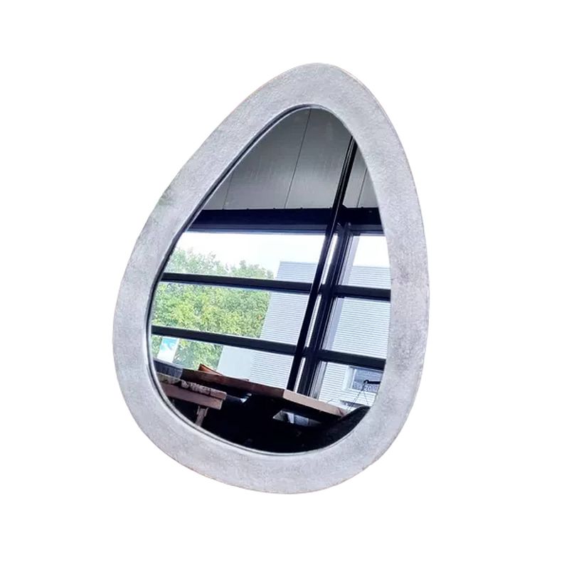 Foto van Benoa timberlake small nickel egg-shaped mirror 48 cm