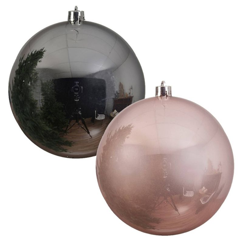 Foto van 2x stuks grote kerstballen van 20 cm glans van kunststof roze en zilver - kerstbal