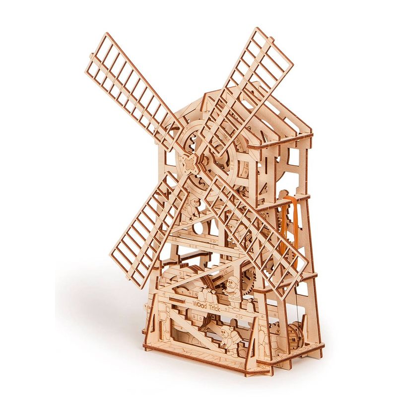 Foto van Wood trick mechanische windmolen - houten modelbouw