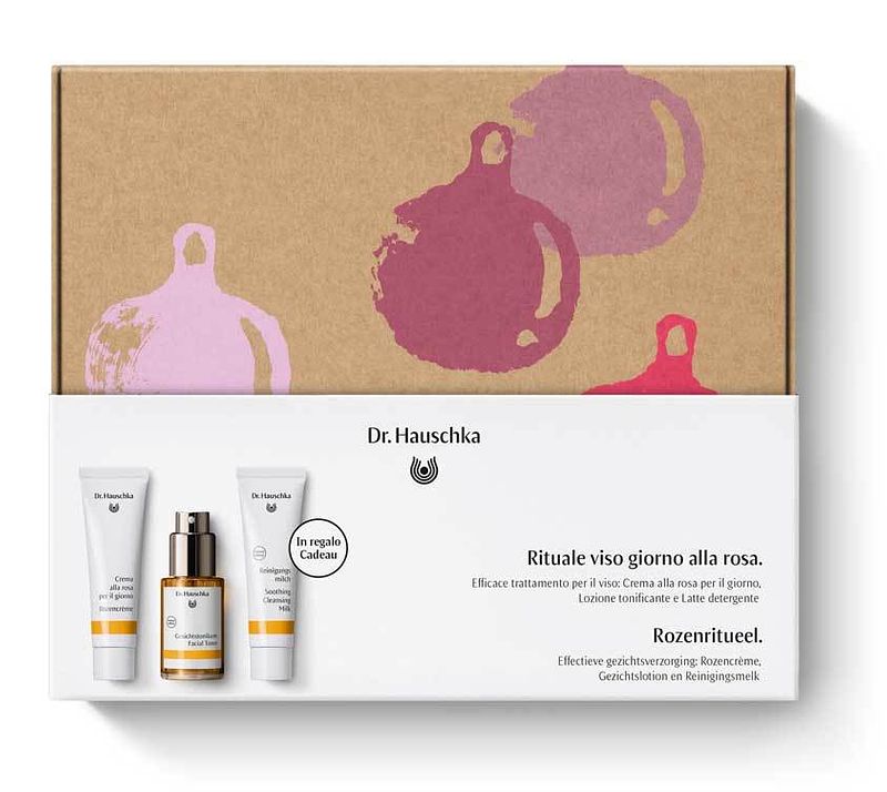 Foto van Dr. hauschka rozenritueel giftset