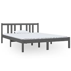 Foto van The living store houten bedframe - grijs - 195.5 x 145.5 x 69.5 cm - massief grenenhout - geschikt voor matras 140 x