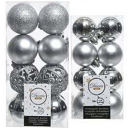 Foto van Kerstversiering kunststof kerstballen zilver 4-6 cm pakket van 32x stuks - kerstbal