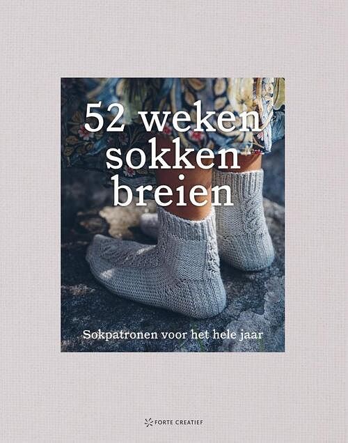 Foto van 52 weken sokken breien - jonna hietala - paperback (9789000385379)