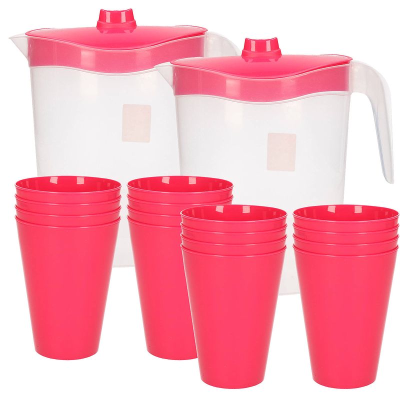 Foto van 16x kunststof drinkbekers 430 ml met 2x stuks schenkkannen set roze van 2.5 liter - schenkkannen