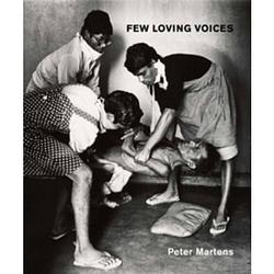 Foto van Few loving voices