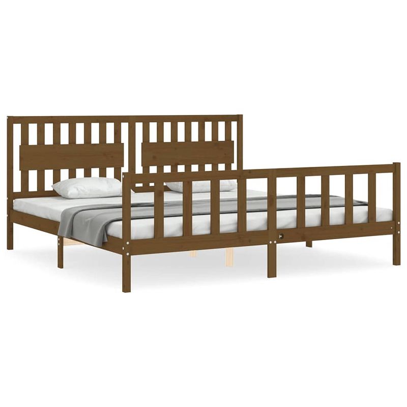 Foto van The living store massief grenenhouten bedframe - honingbruin - 205.5 x 205.5 x 100 cm