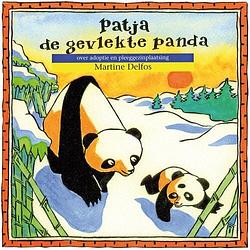 Foto van Patja, de gevlekte panda - martine f. delfos - paperback (9789085602576)