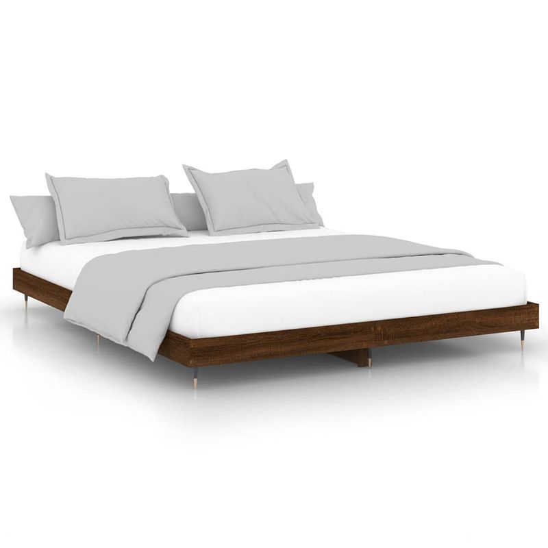 Foto van The living store bedframe - bruineiken - 203 x 203 x 20 cm - hoge kwaliteit bewerkt hout - metalen poten - multiplex