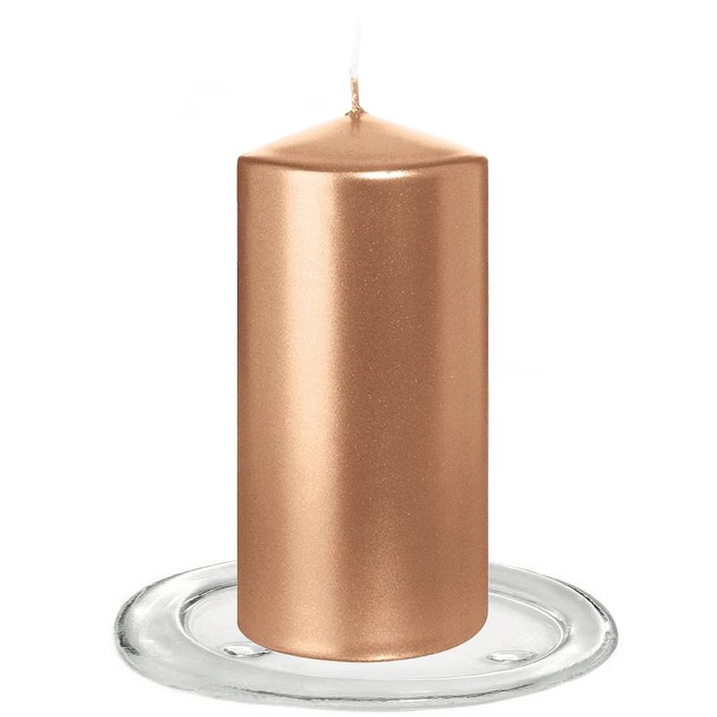 Foto van Trend candles - stompkaarsen met glazen onderzetters set van 2x stuks - rose goud 6 x 12 cm - stompkaarsen