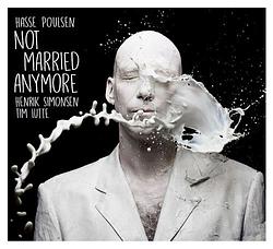 Foto van Not married anymore - cd (3521383457894)