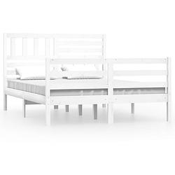 Foto van The living store bedframe massief grenenhout - wit - 205.5 x 146 x 100 cm - geschikt voor 140 x 200 cm matras