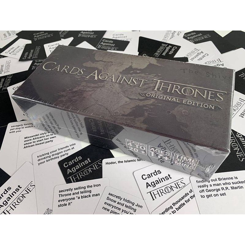 Foto van Cards against thrones