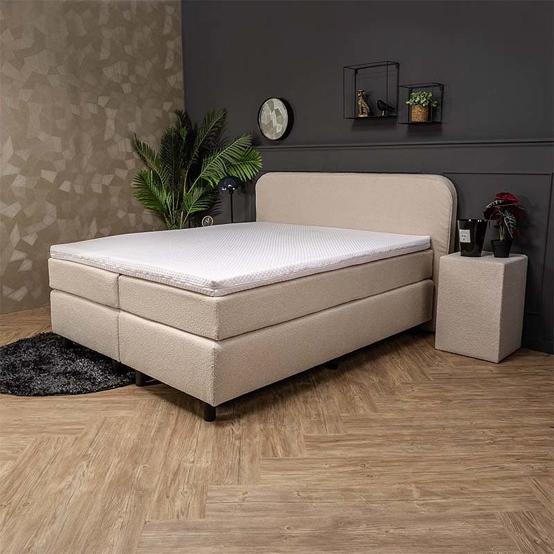 Foto van Nova spring boxspringset curvy - teddy 140 x 210, hocker: inclusief