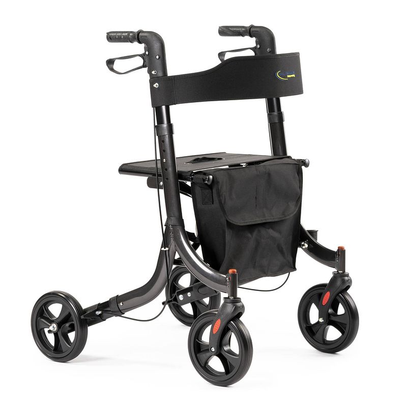 Foto van Multimotion light rollator lichtgewicht modern design