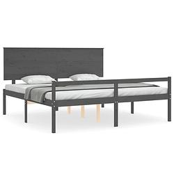 Foto van The living store bed grenen massief - bedframe - 205.5 x 205.5 x 82.5 cm - grijs