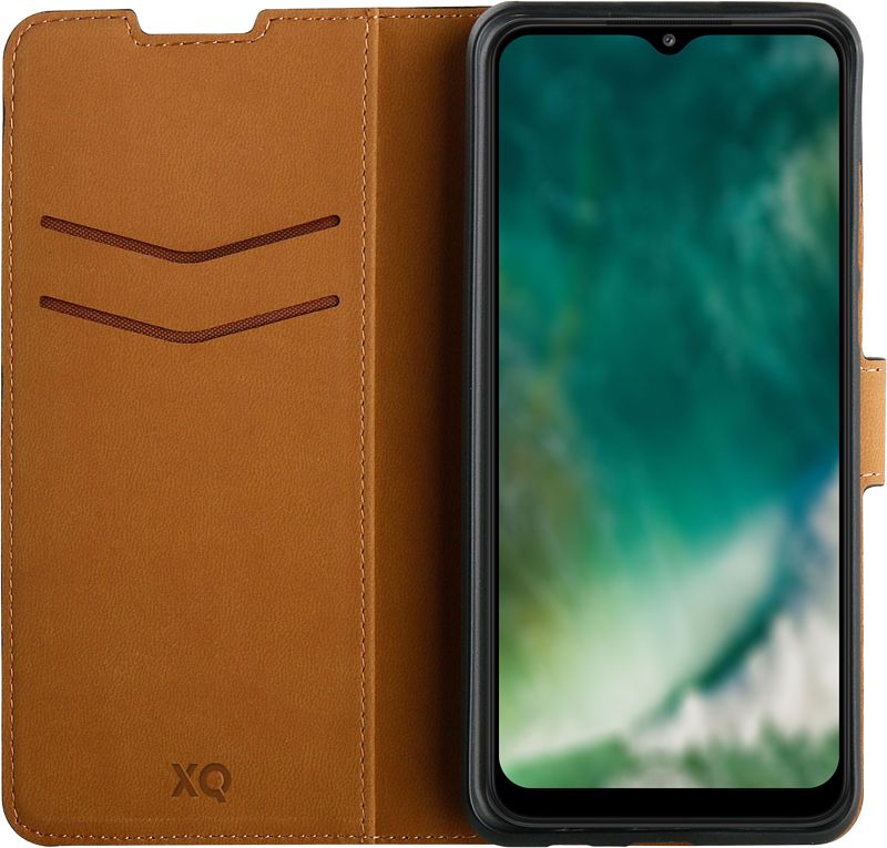 Foto van Xqisit wallet case samsung galaxy a22 book case zwart