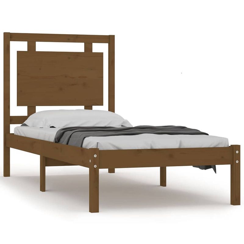 Foto van The living store klassiek bedframe - massief grenenhout - multiplex lattenbodem - 205.5 x 95.5 x 31 cm - honingbruin