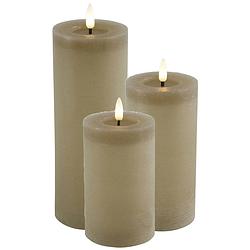 Foto van Led kaarsen/stompkaarsen - set 3x - beige - h12,5, h15 en h20 cm - warm wit - led kaarsen