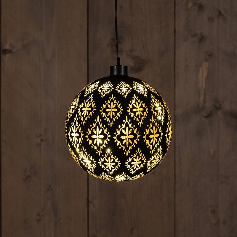 Foto van Anna'ss collection - glass ball baroque black/gold 15cm /12led warm white /