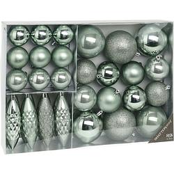 Foto van Christmas decoration kerstballen en hangers -31x -kunststof -mintgroen - kerstbal