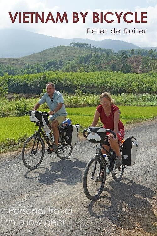 Foto van Vietnam by bicycle - peter de ruiter - ebook (9789491833946)