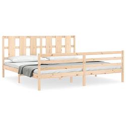 Foto van The living store houten bedframe - massief grenen - 205.5 x 185.5 cm - 180 x 200 cm matras