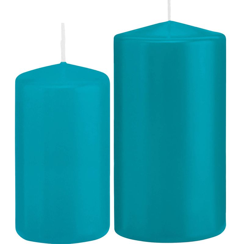 Foto van Stompkaarsen set van 2x stuks turquoise blauw 12 en 15 cm - stompkaarsen