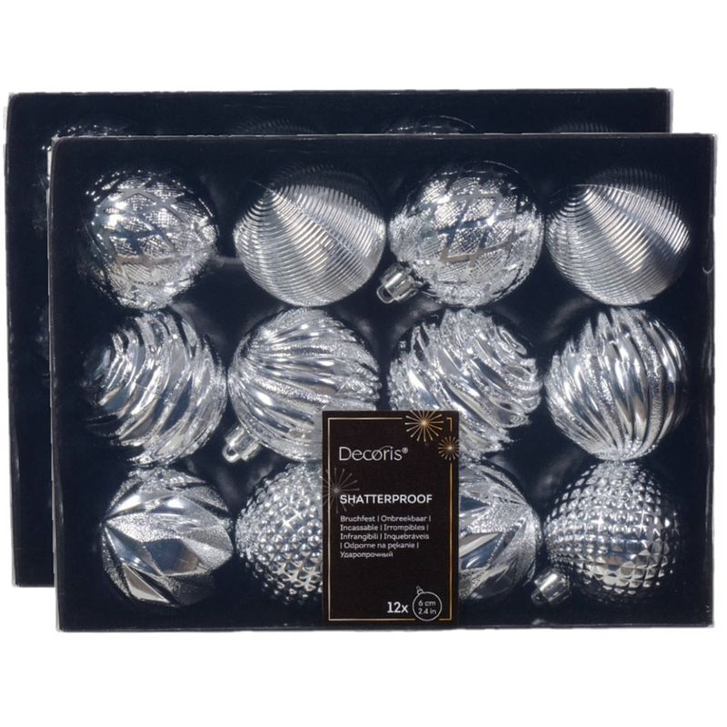 Foto van Decoris luxe kerstballen 24x - 6 cm - kunststof -zilver - kerstbal