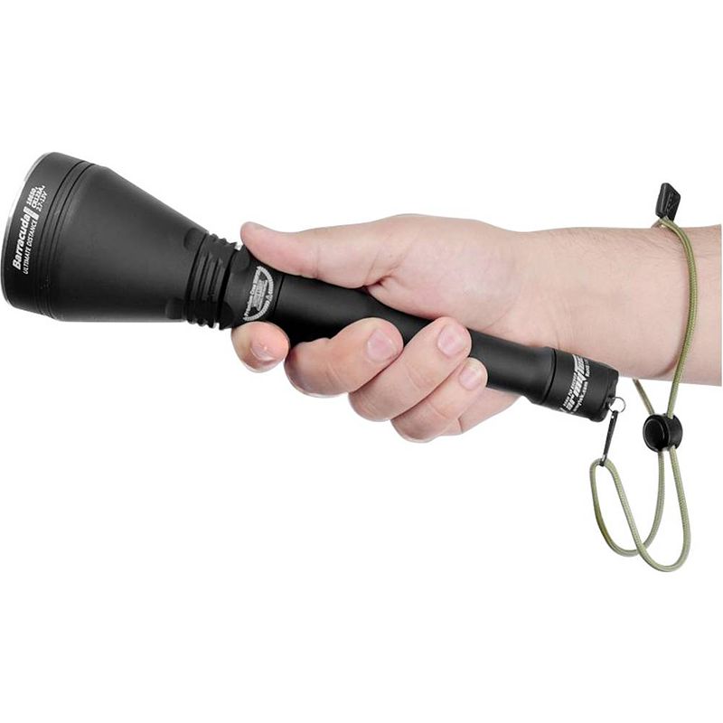 Foto van Armytek barracuda pro warm handlamp werkt op een accu led 1720 lm 12000 h 303 g